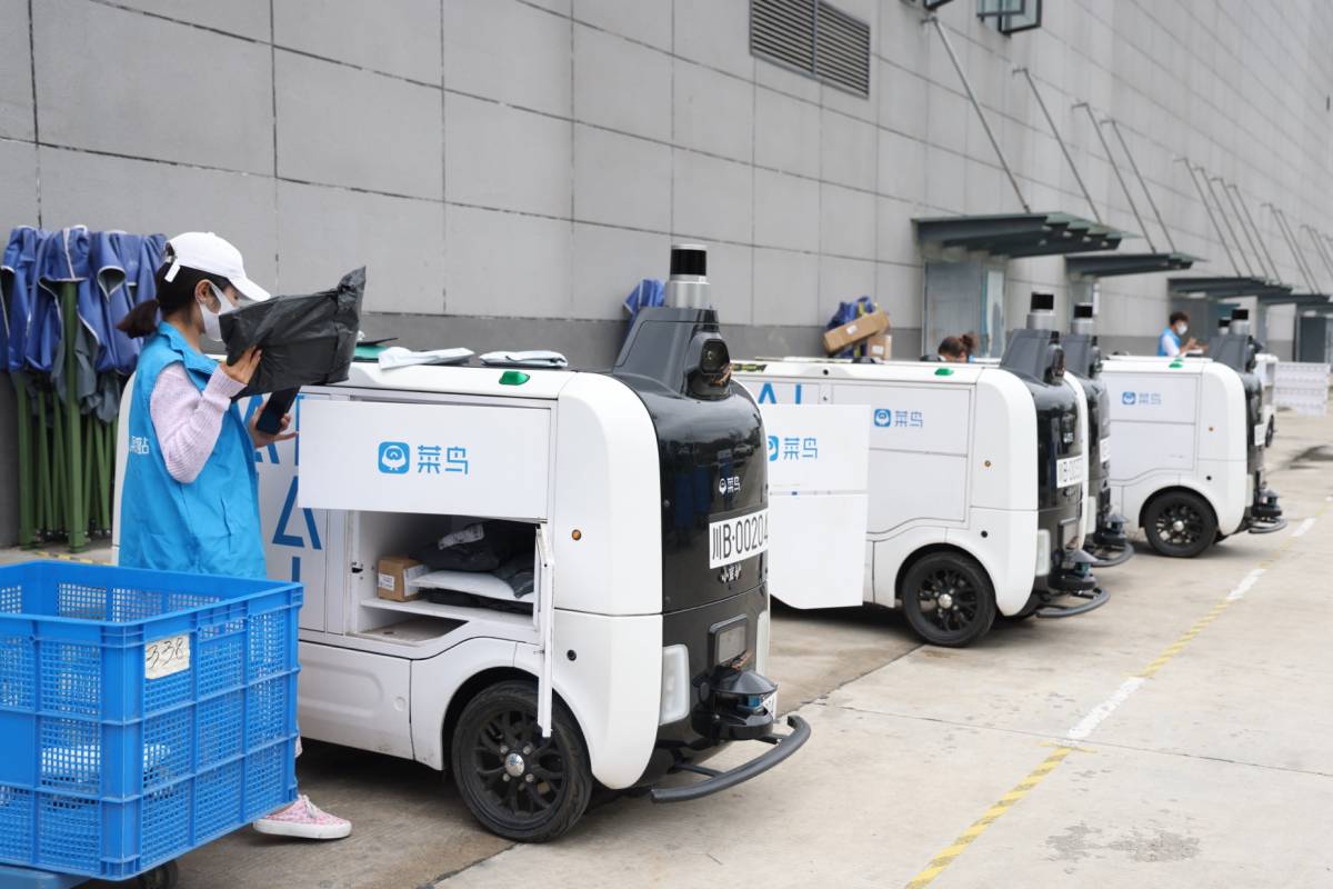 delivery-robot-fleet-on-campus