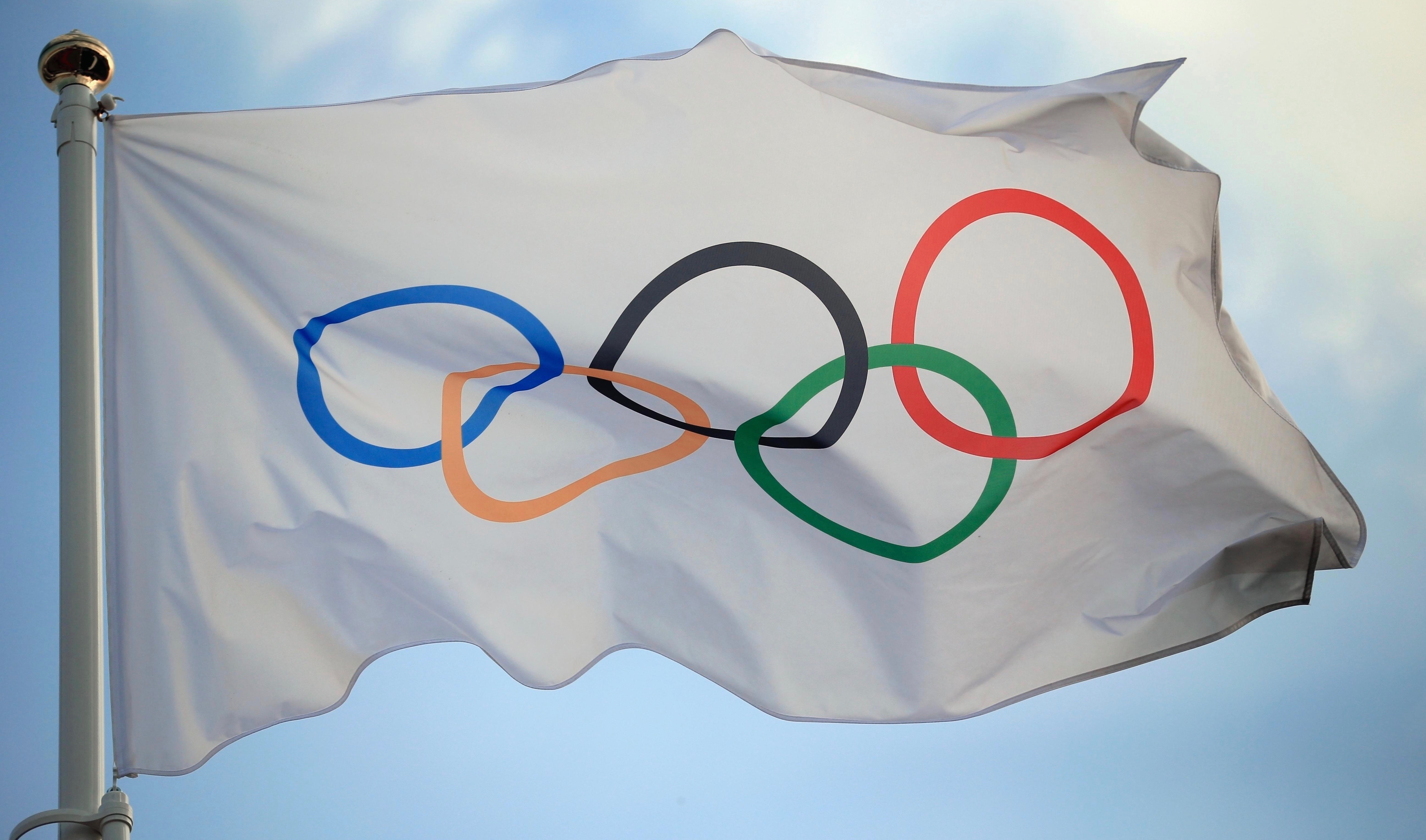 London 2012 OG, Olympic Village – The Olympic flag.