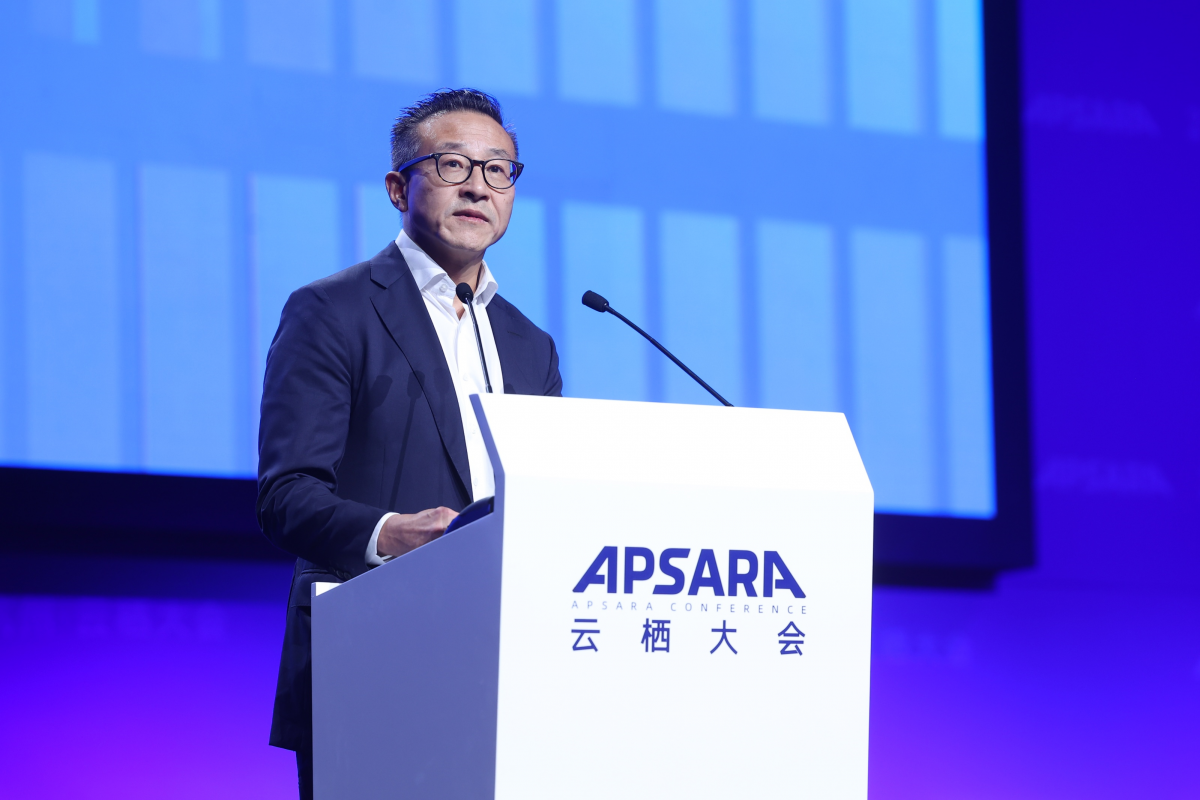 Joe Tsai Apsara