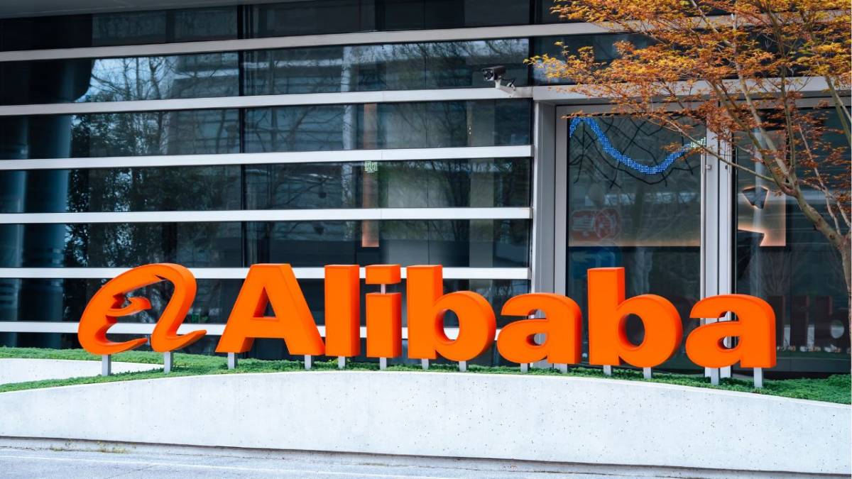 Alibaba News Roundup: Alibaba Joins HKEX Stock Connect; Freshippo’s Own Brand Enters Australian Market; Chinese Consumer Shop Latest iPhone Drop